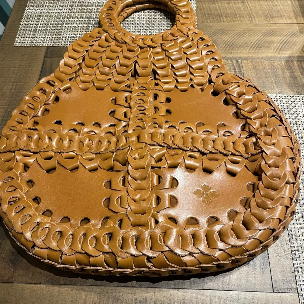 Patricia Nash Pisticci Chainlink Leather Shoulder Bag - Picture 3 of 6